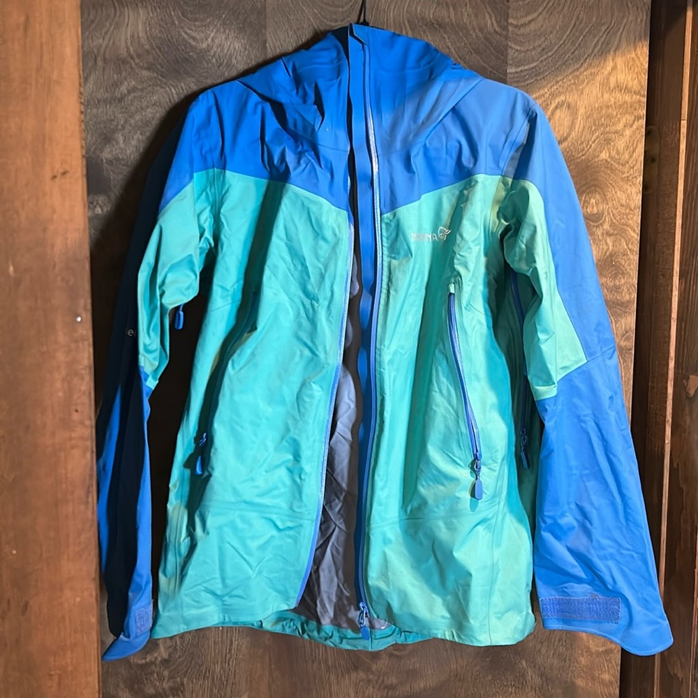 Falketind gore-Tex jacket W’s